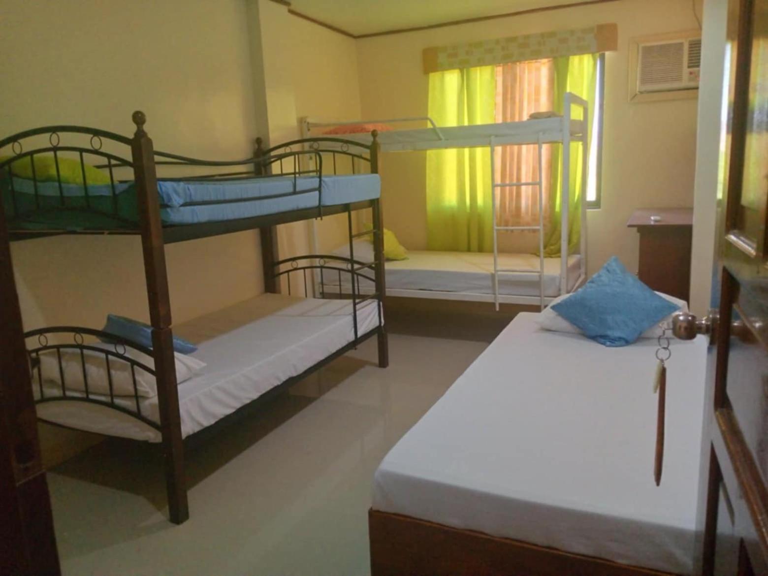 La Casa Milagrosa Hotel Coron Room photo